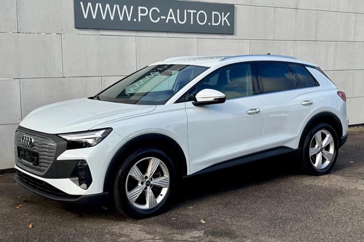 Hvid Audi Q4 e-tron fra 2023
