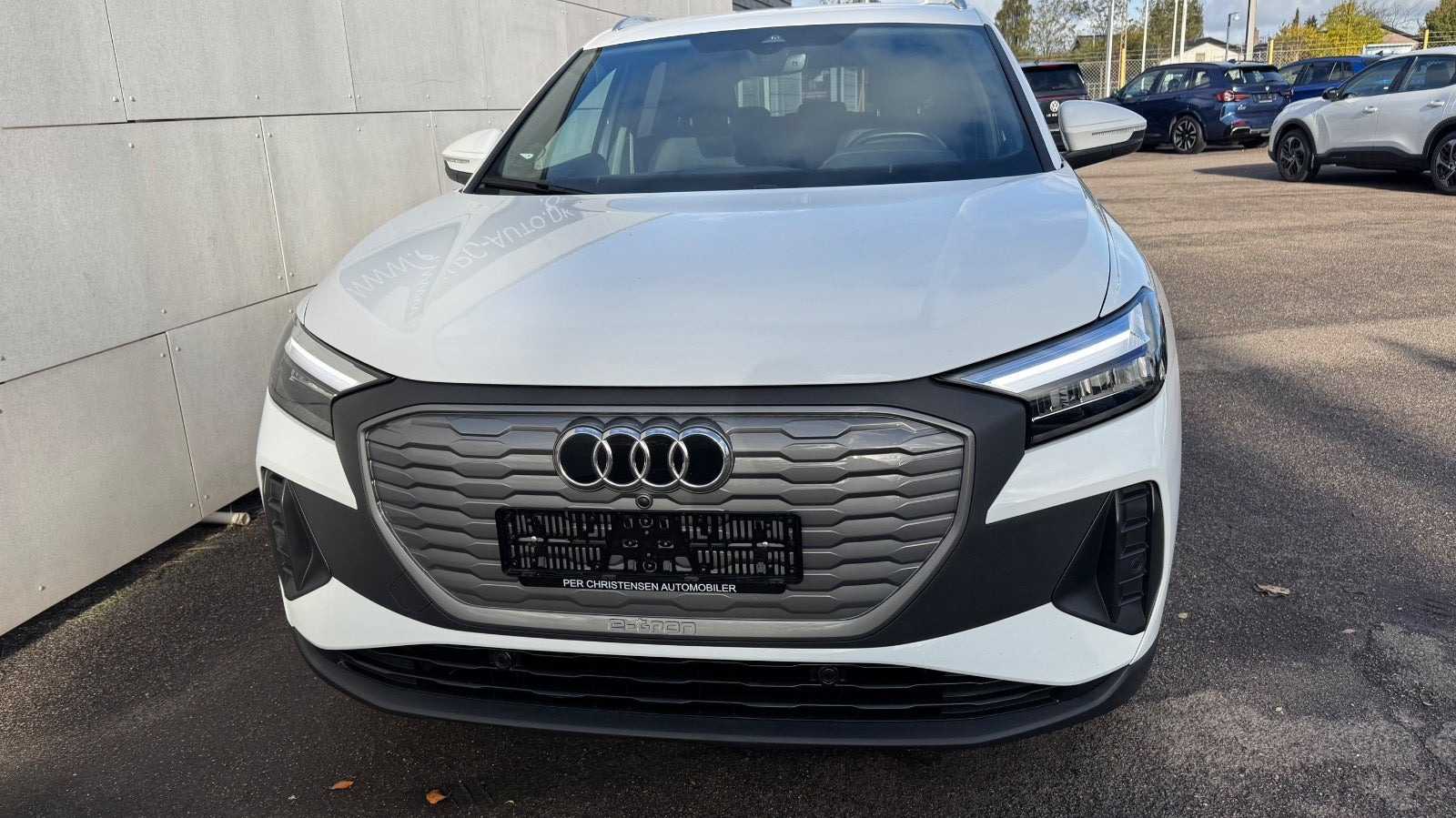 Hvid Audi Q4 e-tron fra 2023