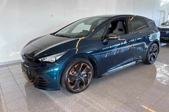 Blå Cupra Born fra 2025