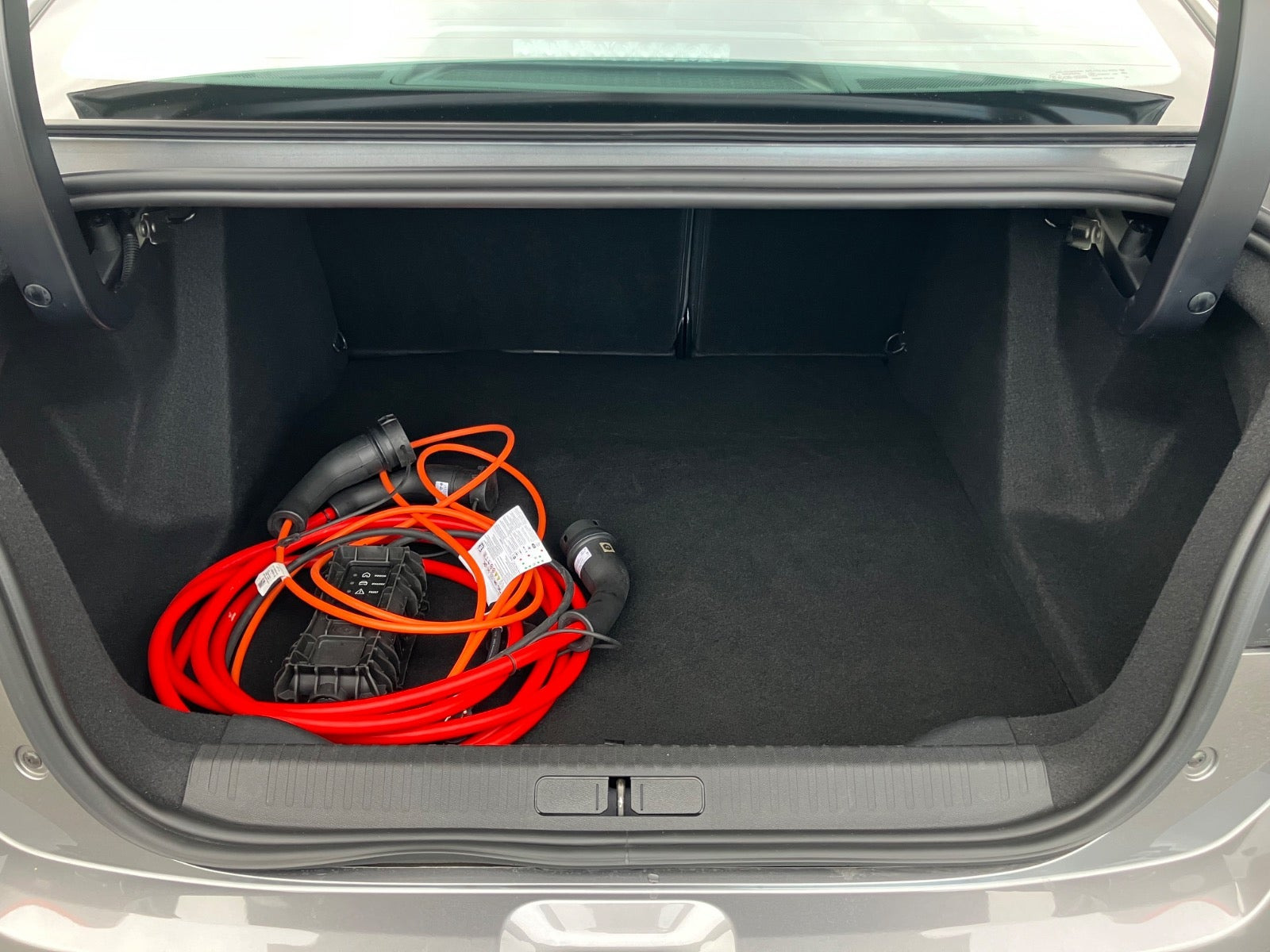 Grå Citroën ë-C4 X fra 2025