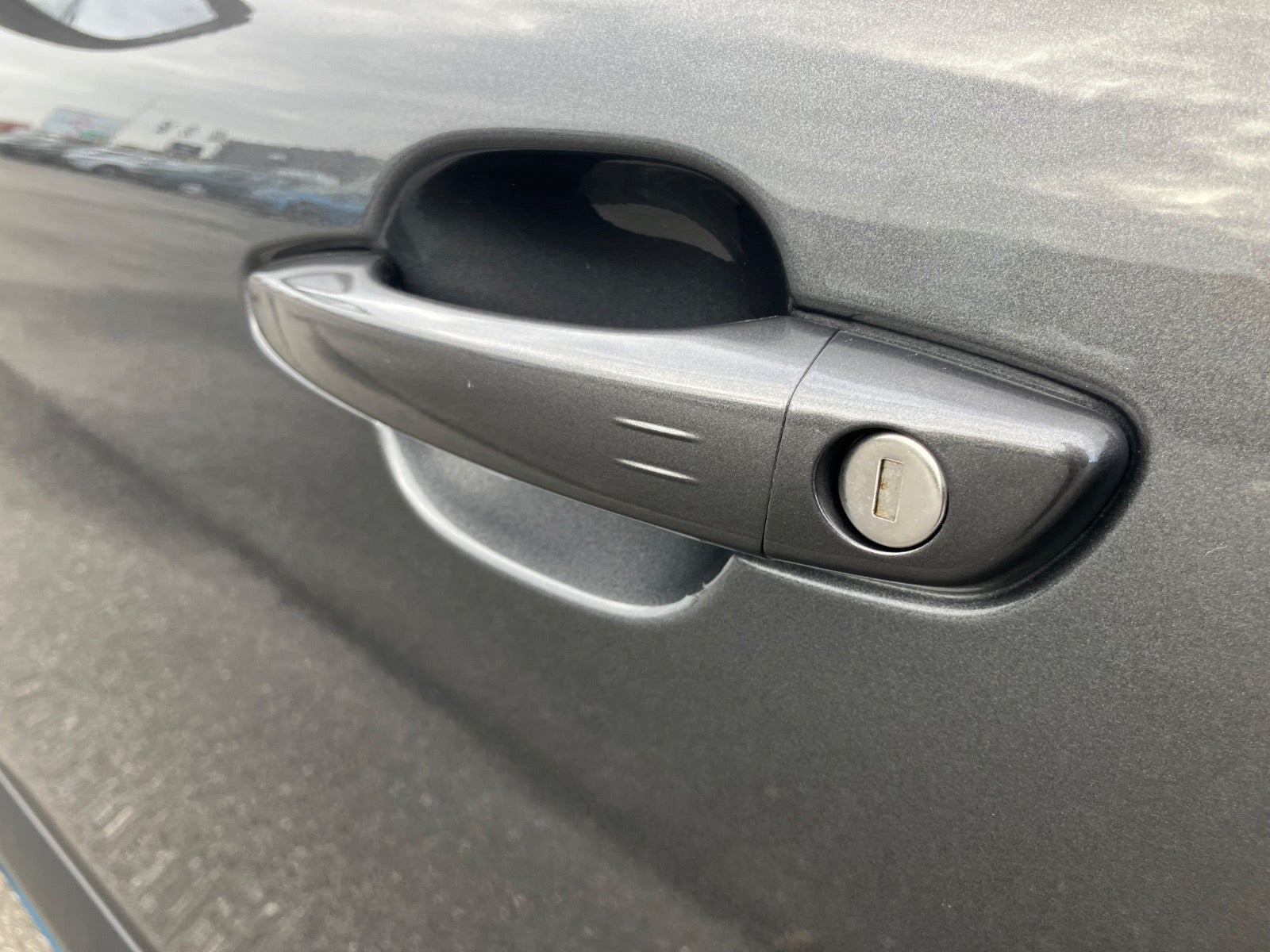 Grå Citroën ë-C4 fra 2023