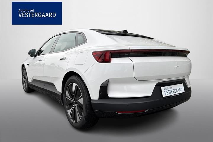 Hvid Polestar 4 fra 2026