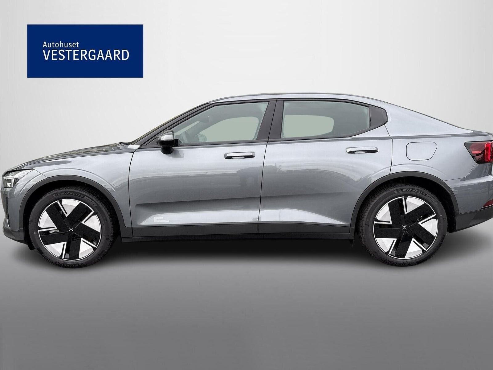Grå Polestar 2 fra 2026