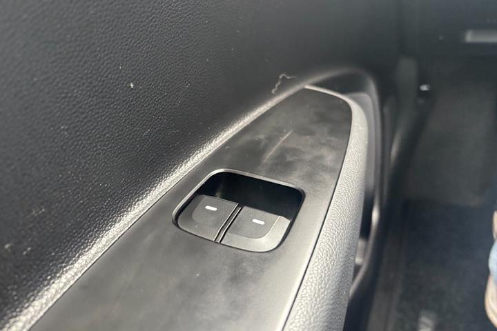 Rød Hyundai i10 fra 2019