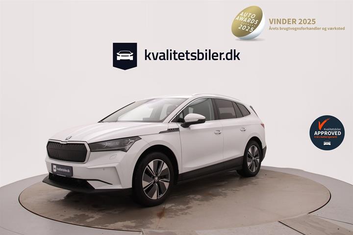 Hvid Skoda Enyaq fra 2023