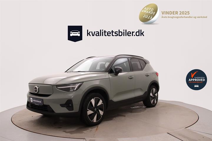 Grøn Volvo XC40 fra 2023