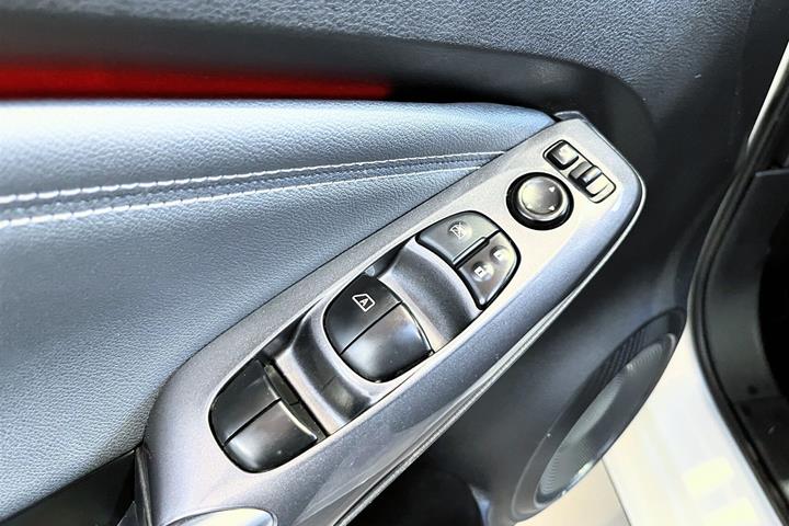 Hvid Nissan Juke fra 2021