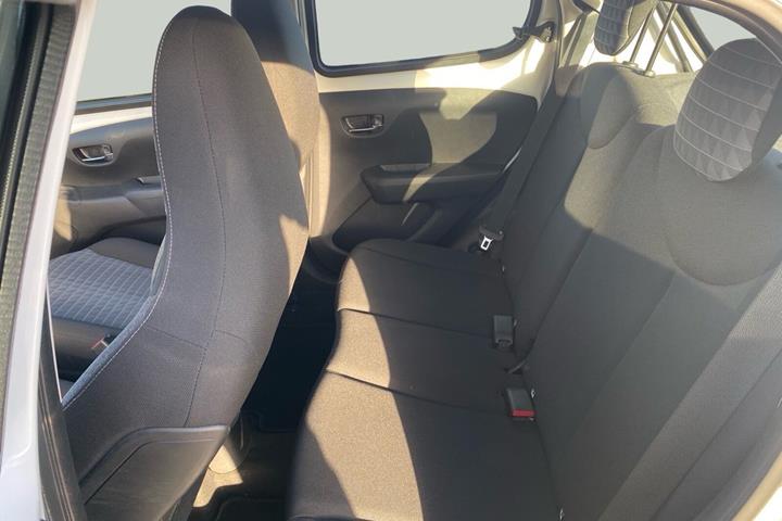 Hvid Peugeot 108 fra 2021
