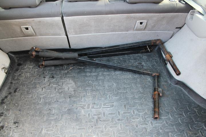 Hvid Toyota Prius fra 2011