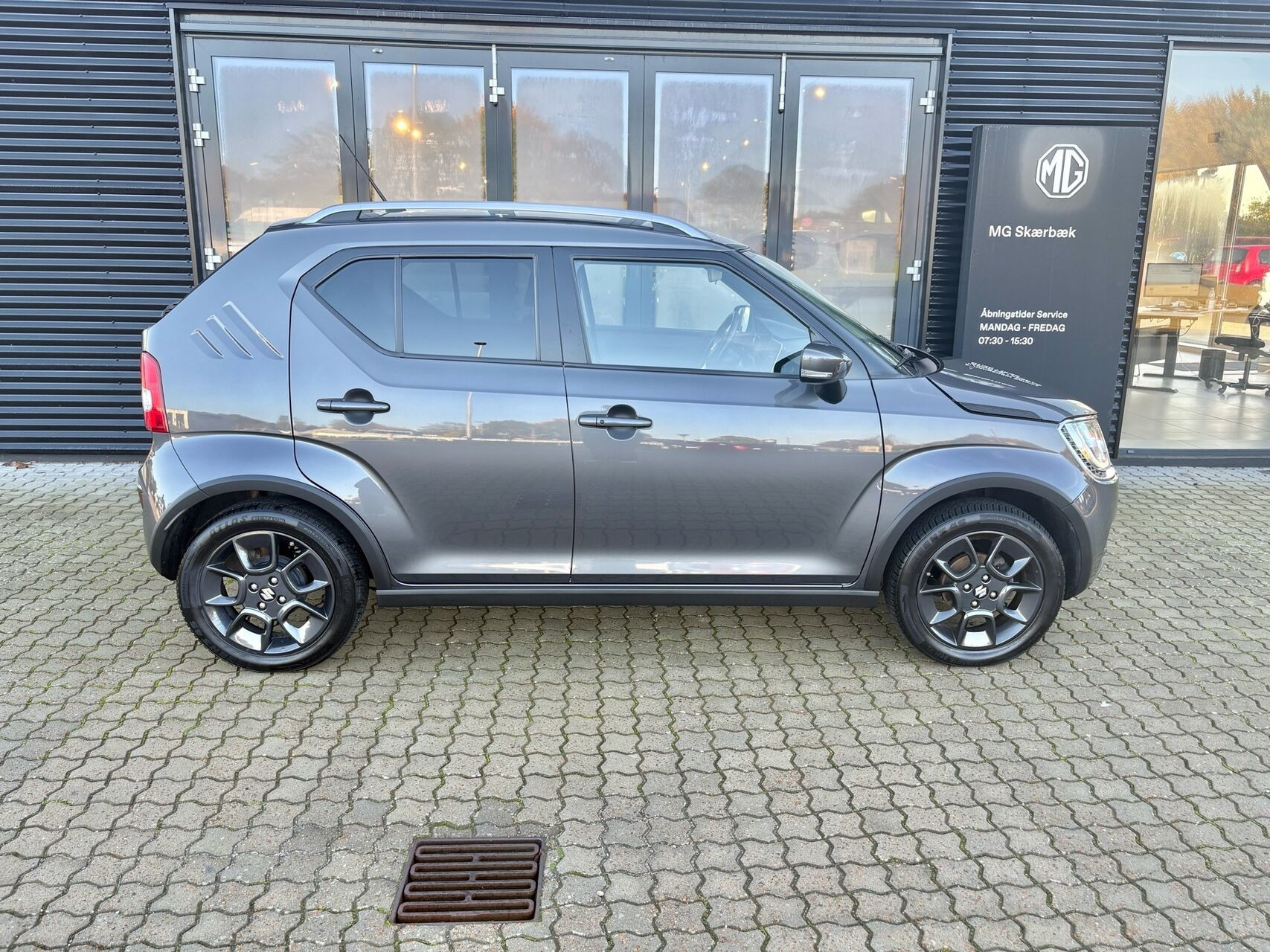 Grå Suzuki Ignis fra 2019