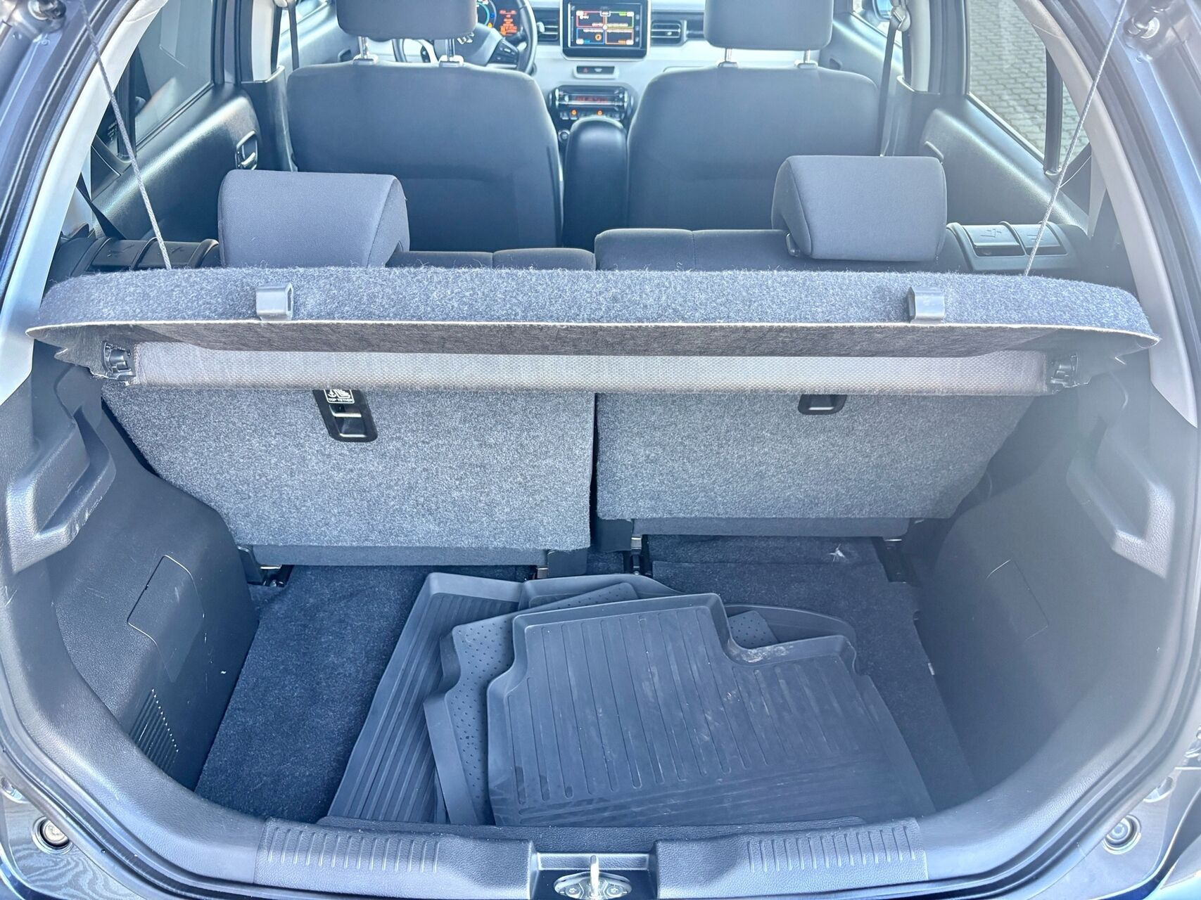 Grå Suzuki Ignis fra 2019