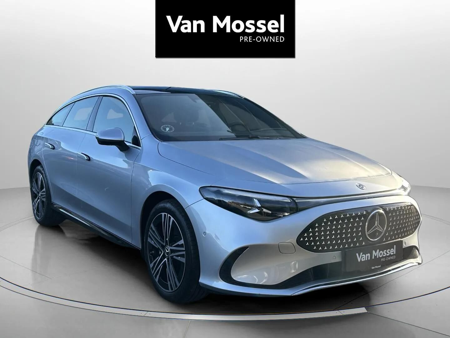 Sølv Mercedes CLA250+ fra 2026