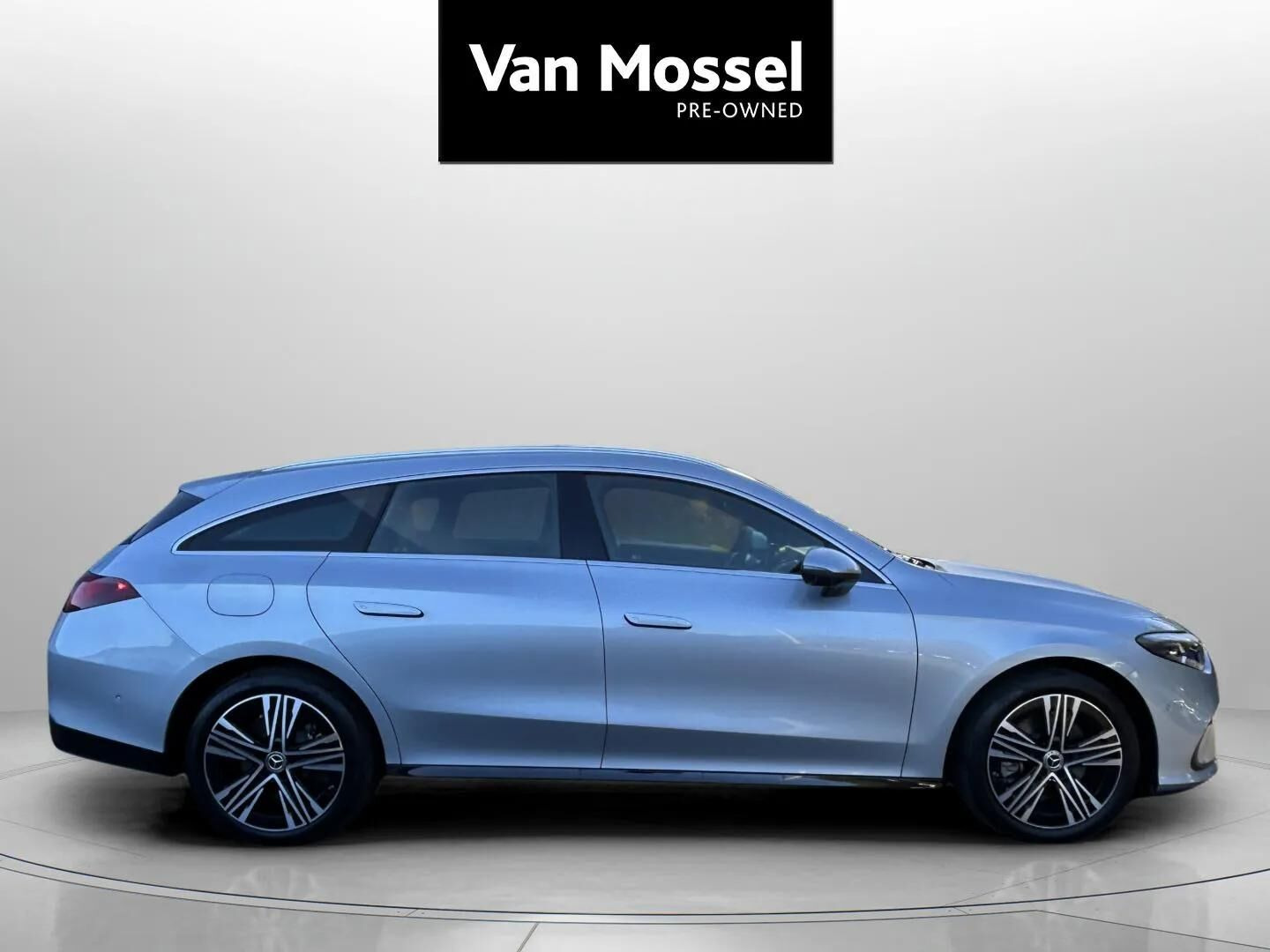 Sølv Mercedes CLA250+ fra 2026