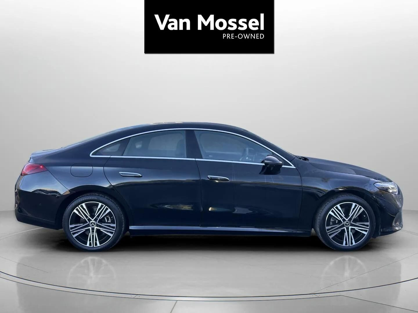 Sort Mercedes CLA250+ fra 2026