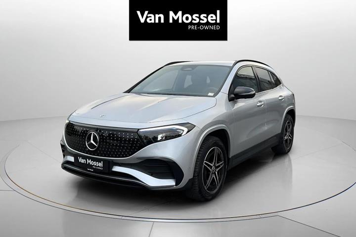 Sølv Mercedes EQA250+ fra 2025