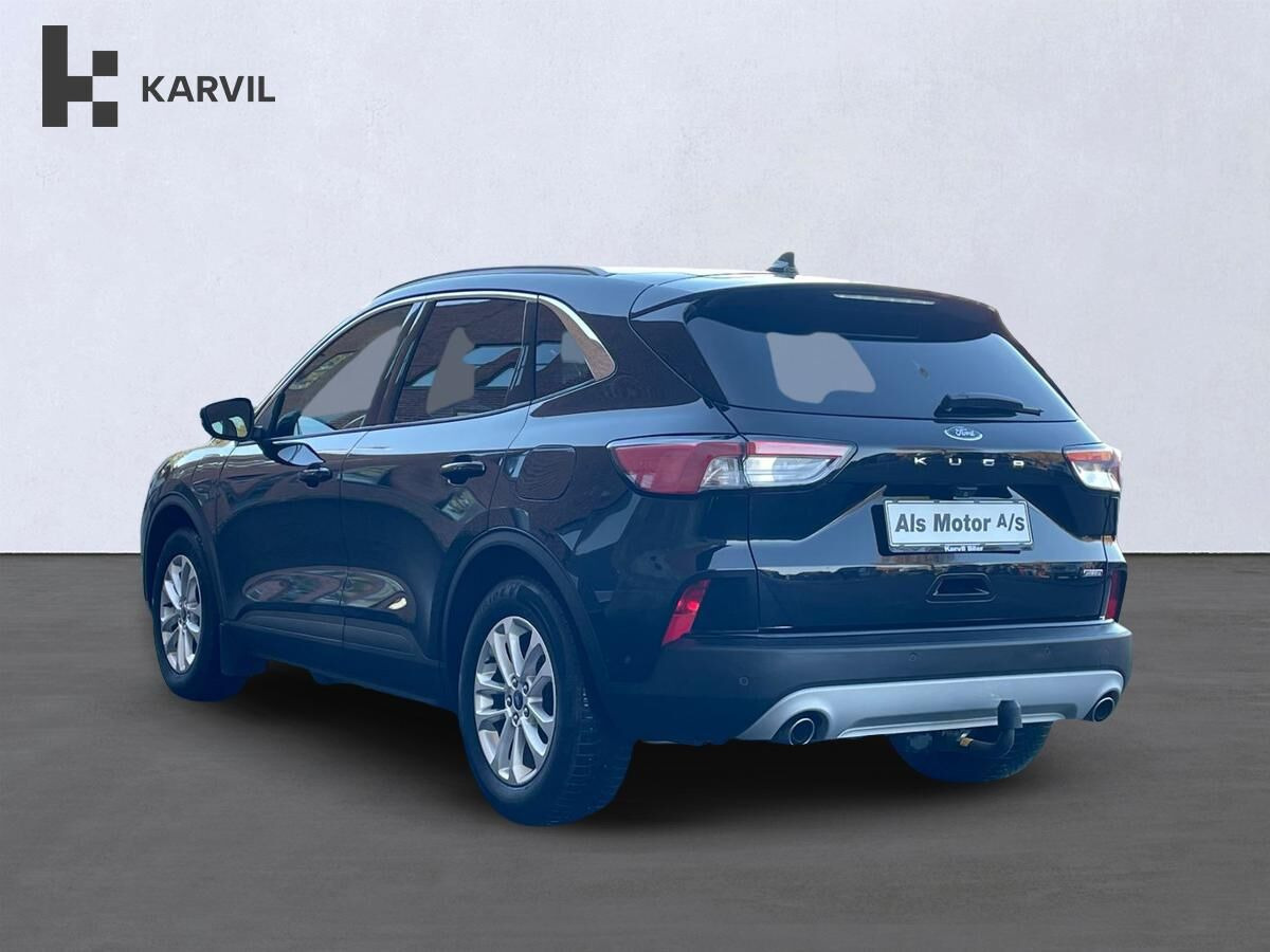 Sort Ford Kuga fra 2021