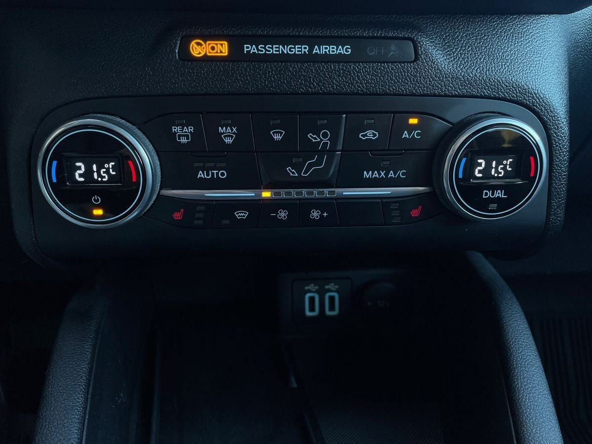 Sort Ford Kuga fra 2021