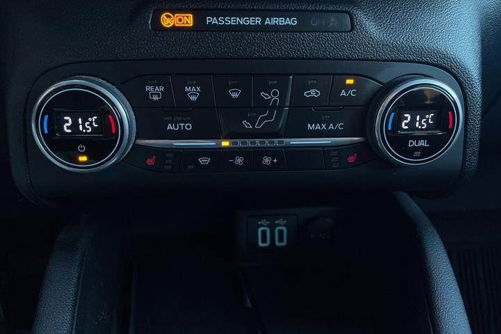 Sort Ford Kuga fra 2021
