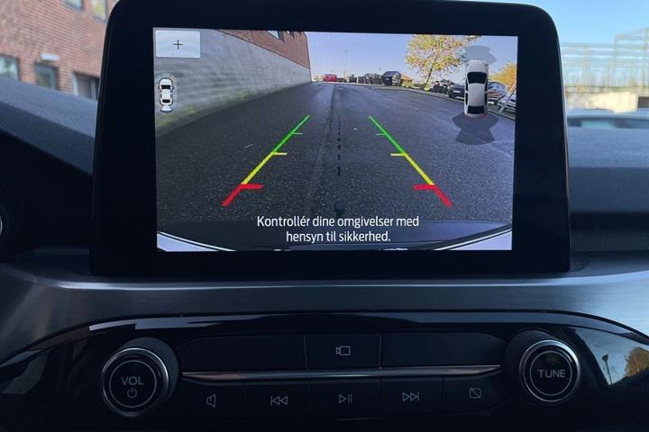 Sort Ford Kuga fra 2021