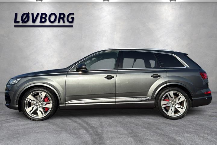 Grå Audi SQ7 fra 2016
