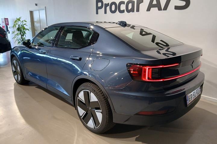 Blå Polestar 2 fra 2025