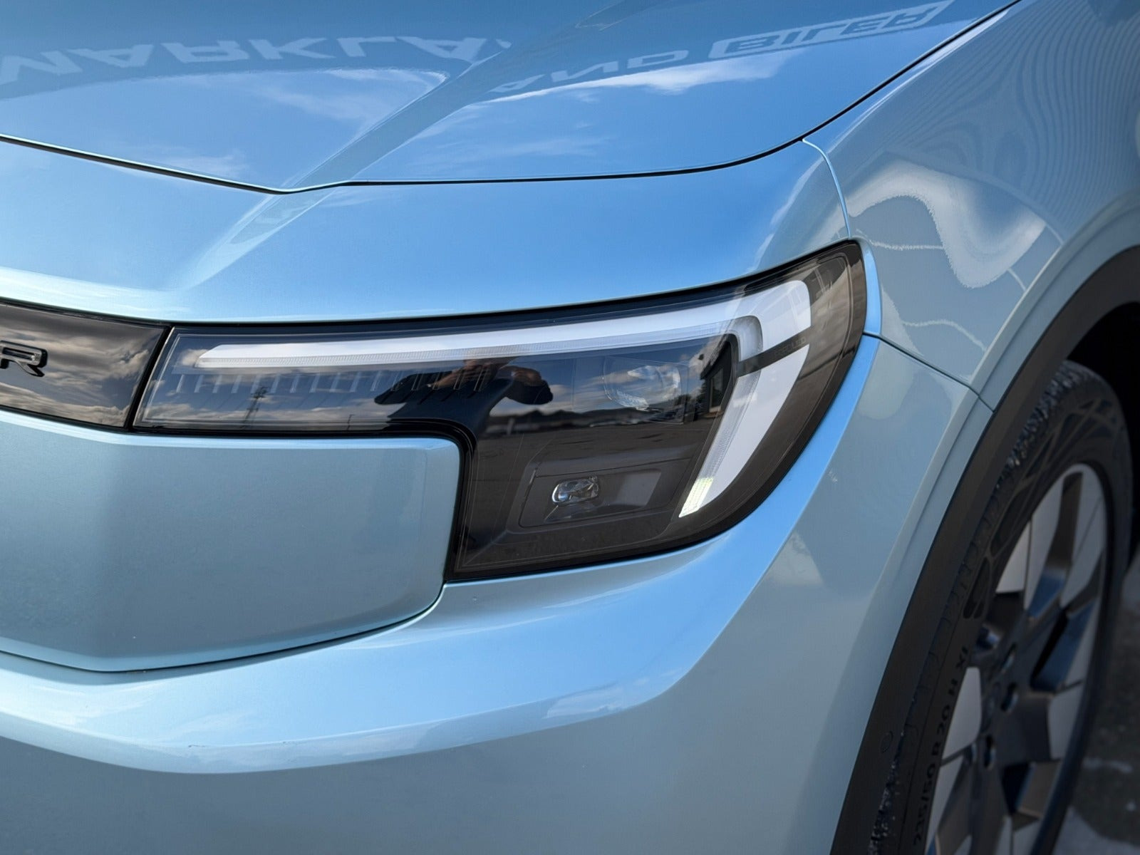 Blå Ford Explorer fra 2024