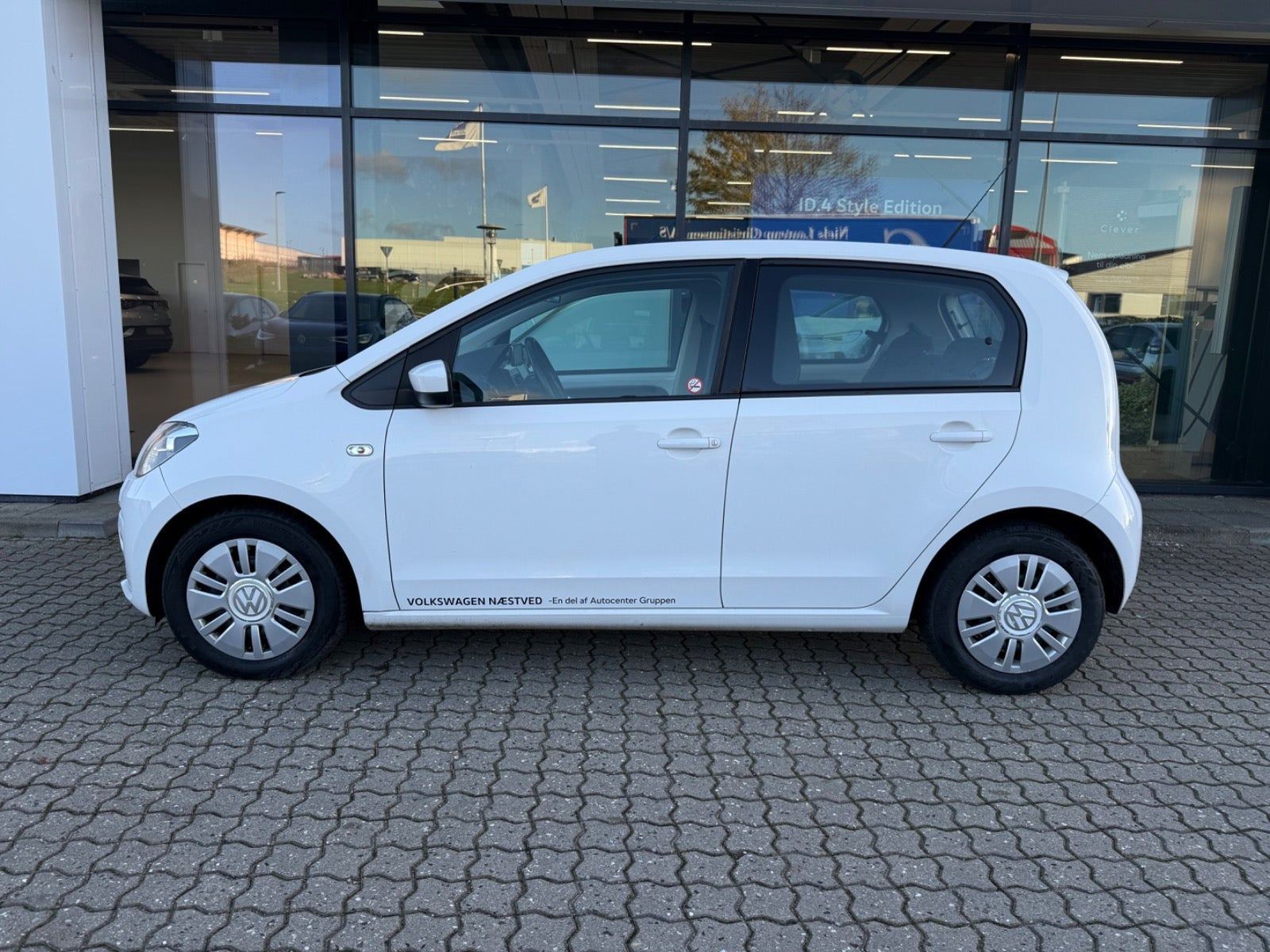 Hvid VW UP! fra 2016
