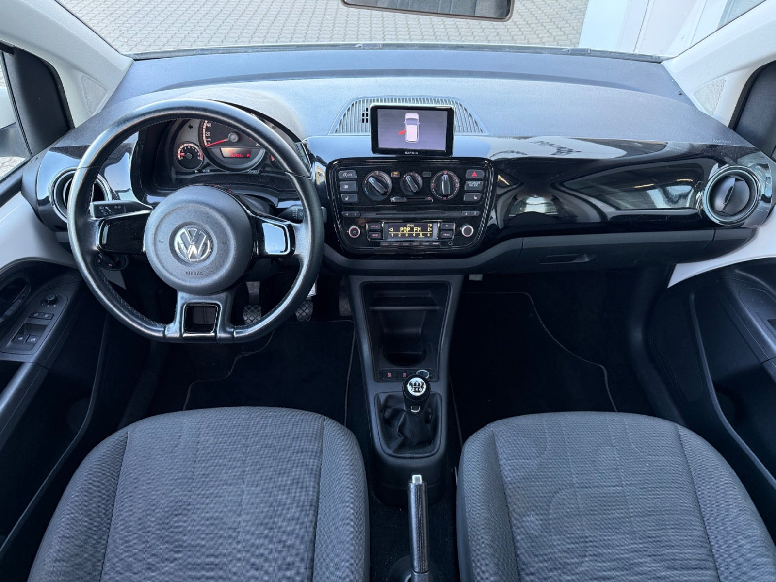 Hvid VW UP! fra 2016