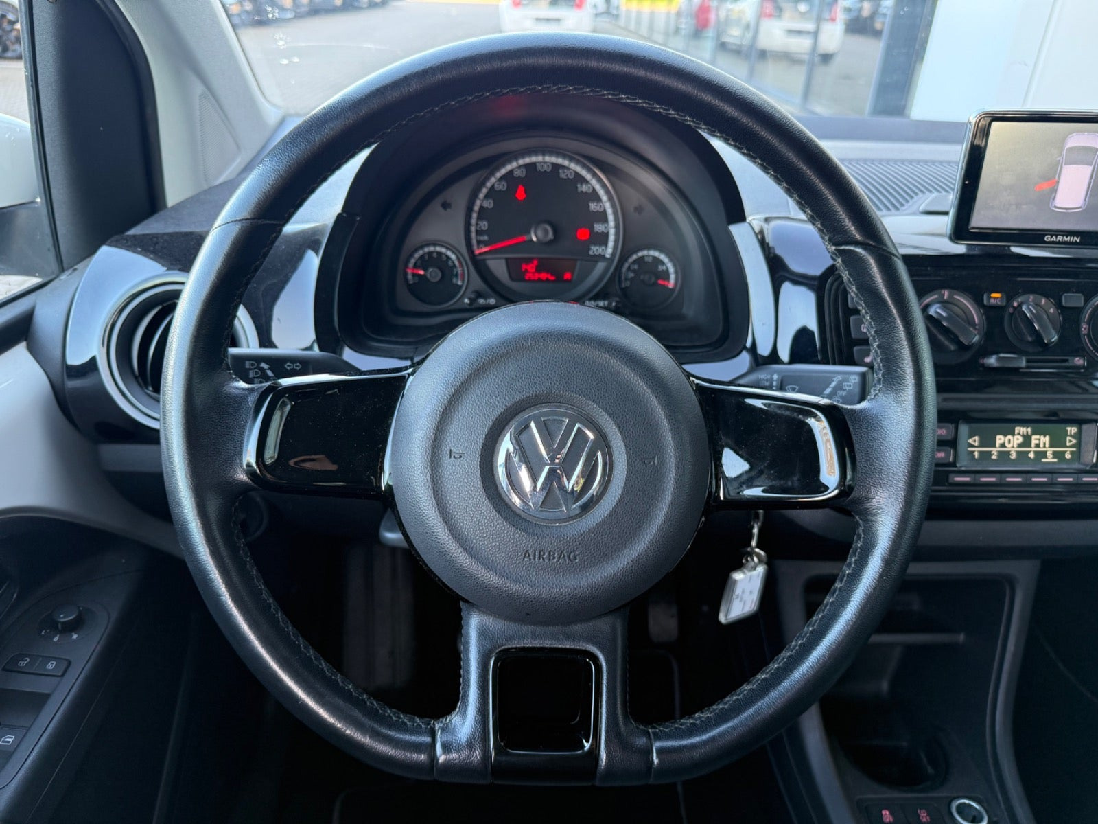 Hvid VW UP! fra 2016