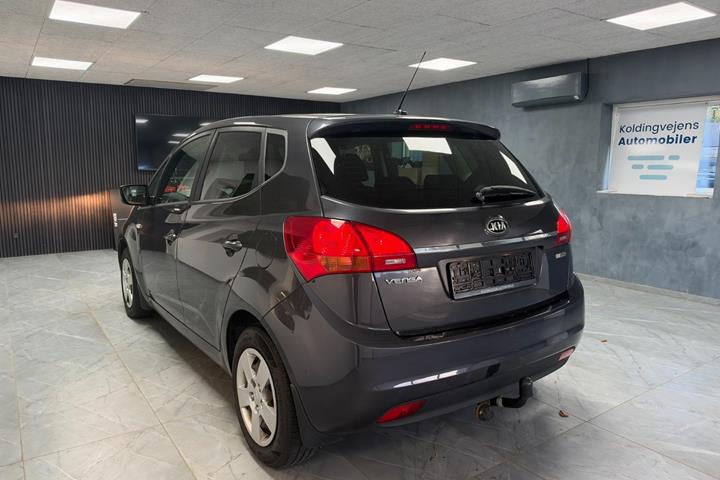 undefined Kia Venga fra 2016