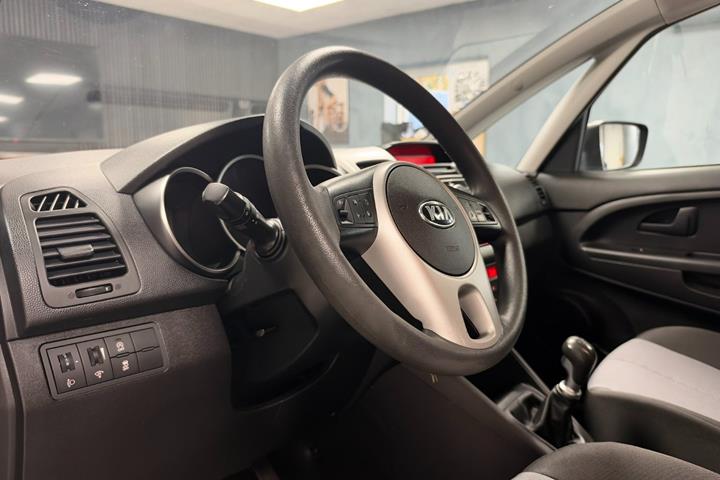 undefined Kia Venga fra 2016