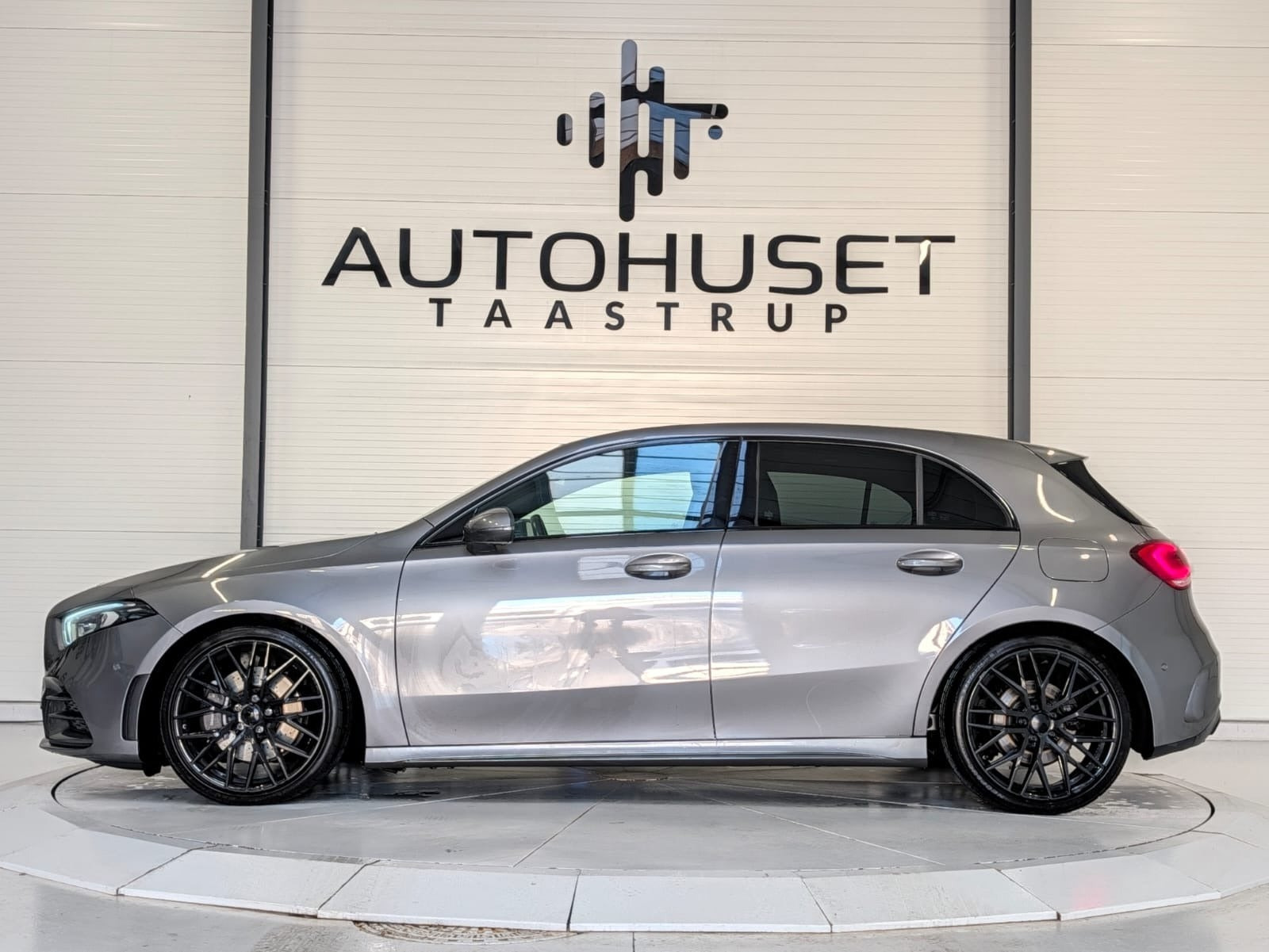 Grå Mercedes A220 fra 2019
