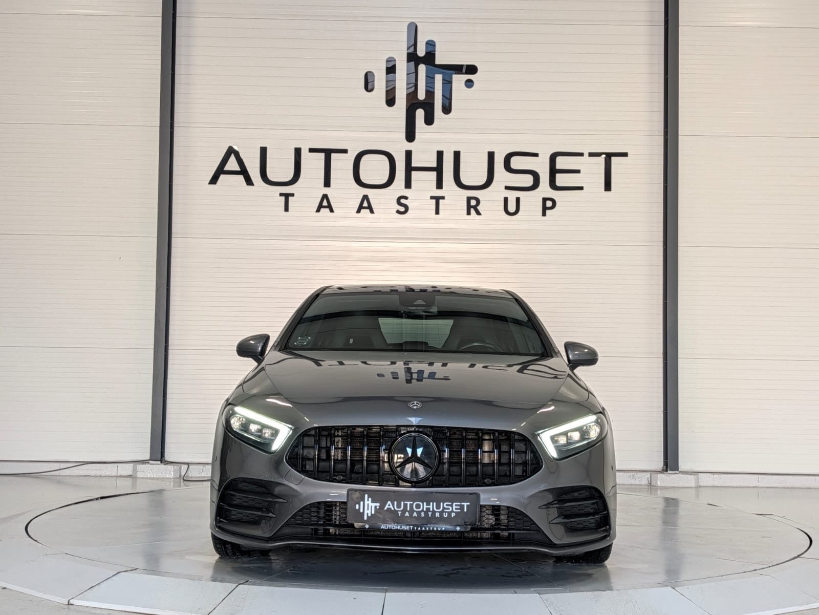 Grå Mercedes A220 fra 2019