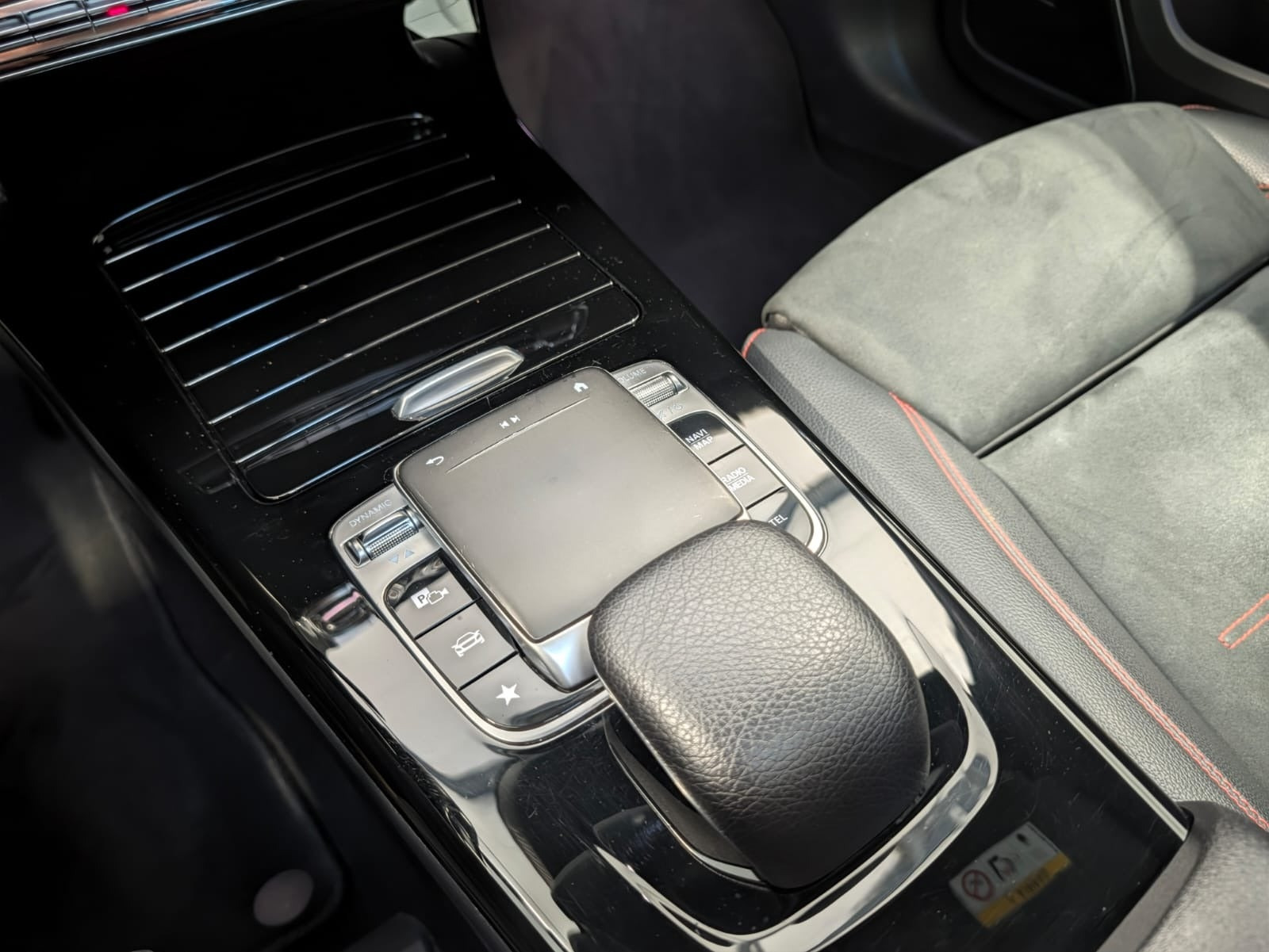 Grå Mercedes A220 fra 2019