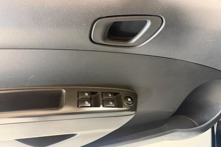 Sort Chevrolet Spark fra 2012