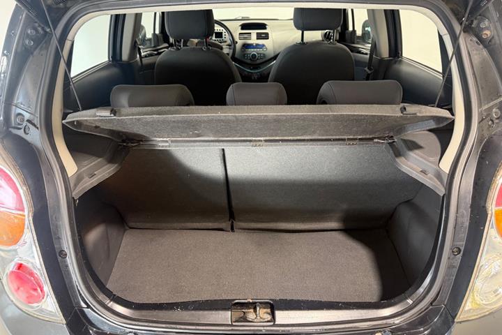 Sort Chevrolet Spark fra 2012