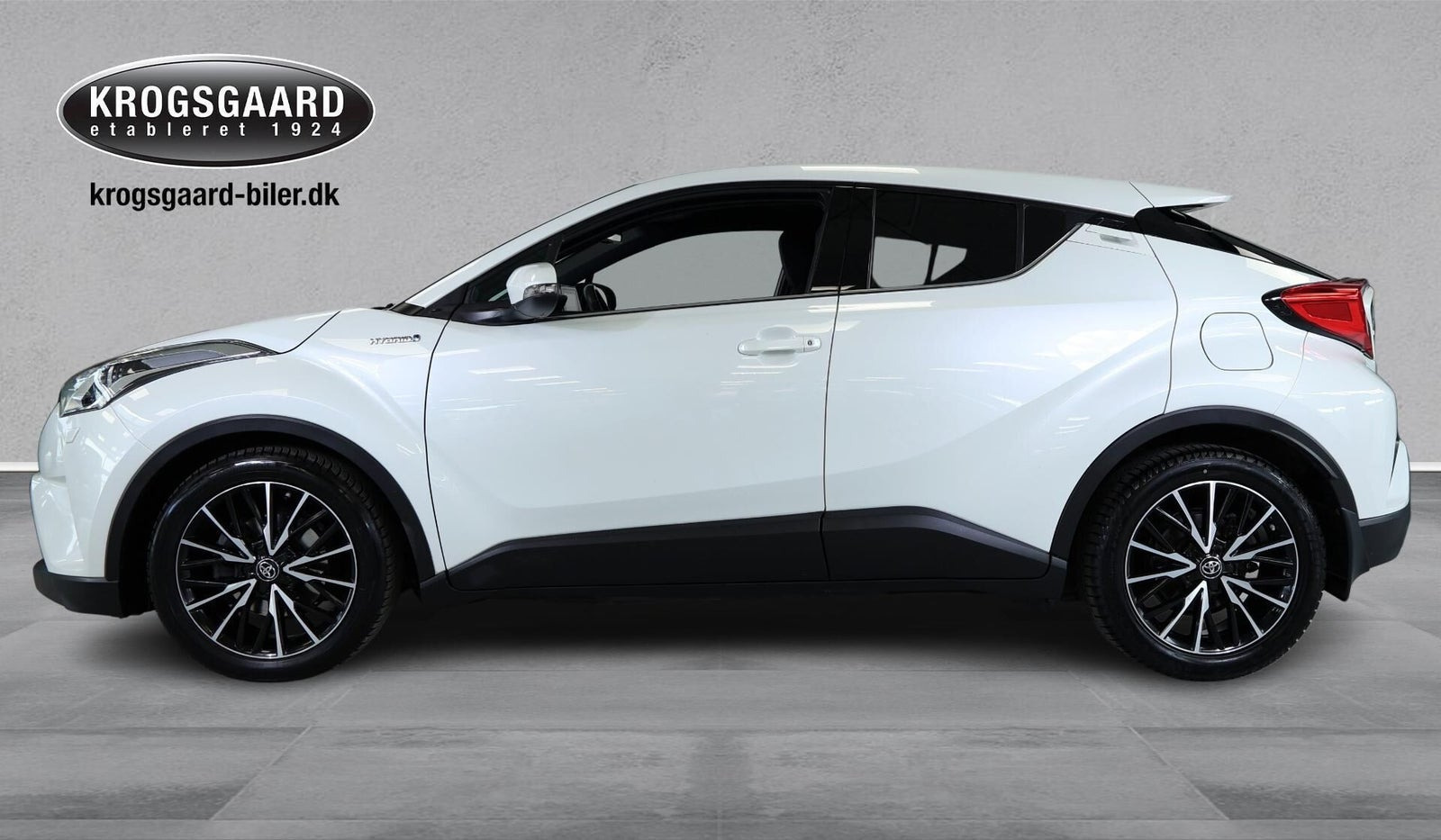 Hvid Toyota C-HR fra 2018