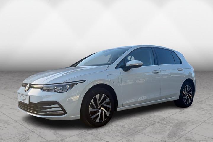 Hvid VW Golf VIII fra 2021