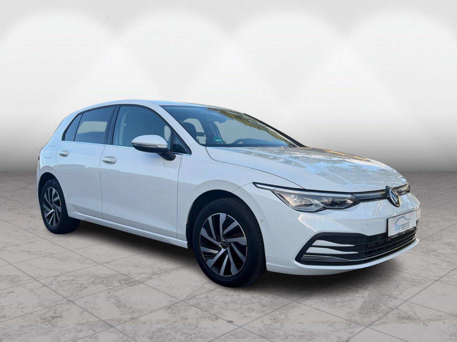 Hvid VW Golf VIII fra 2021