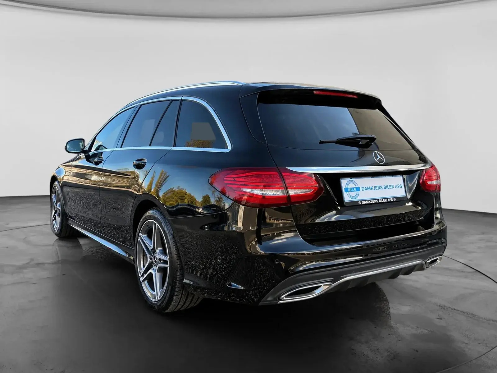 Sort Mercedes C200 d fra 2019