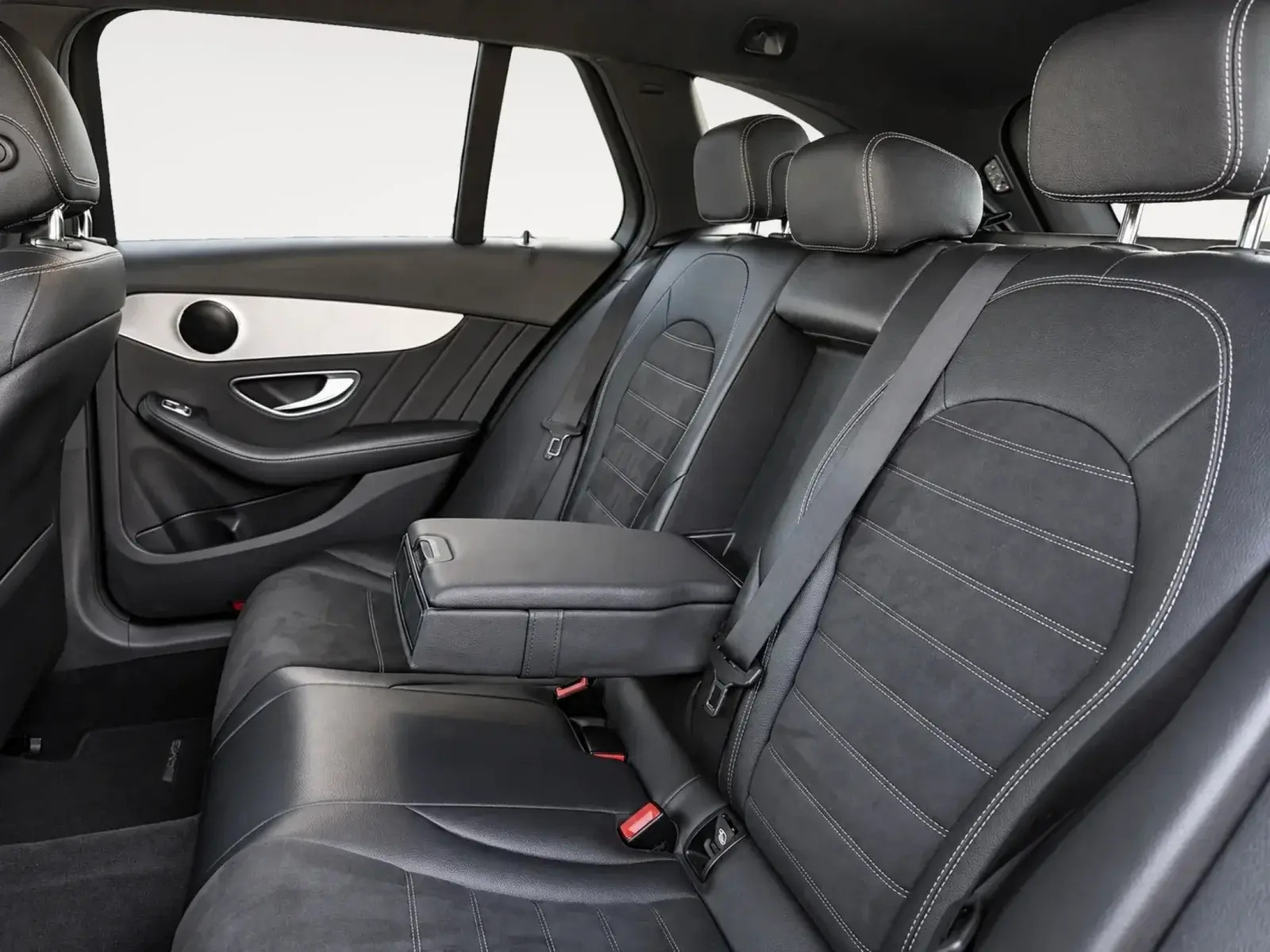 Sort Mercedes C200 d fra 2019