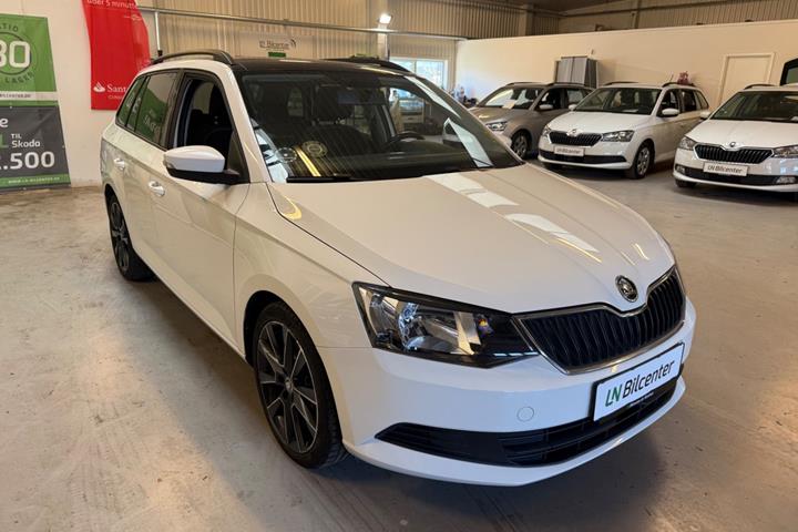 Sort Skoda Fabia fra 2016