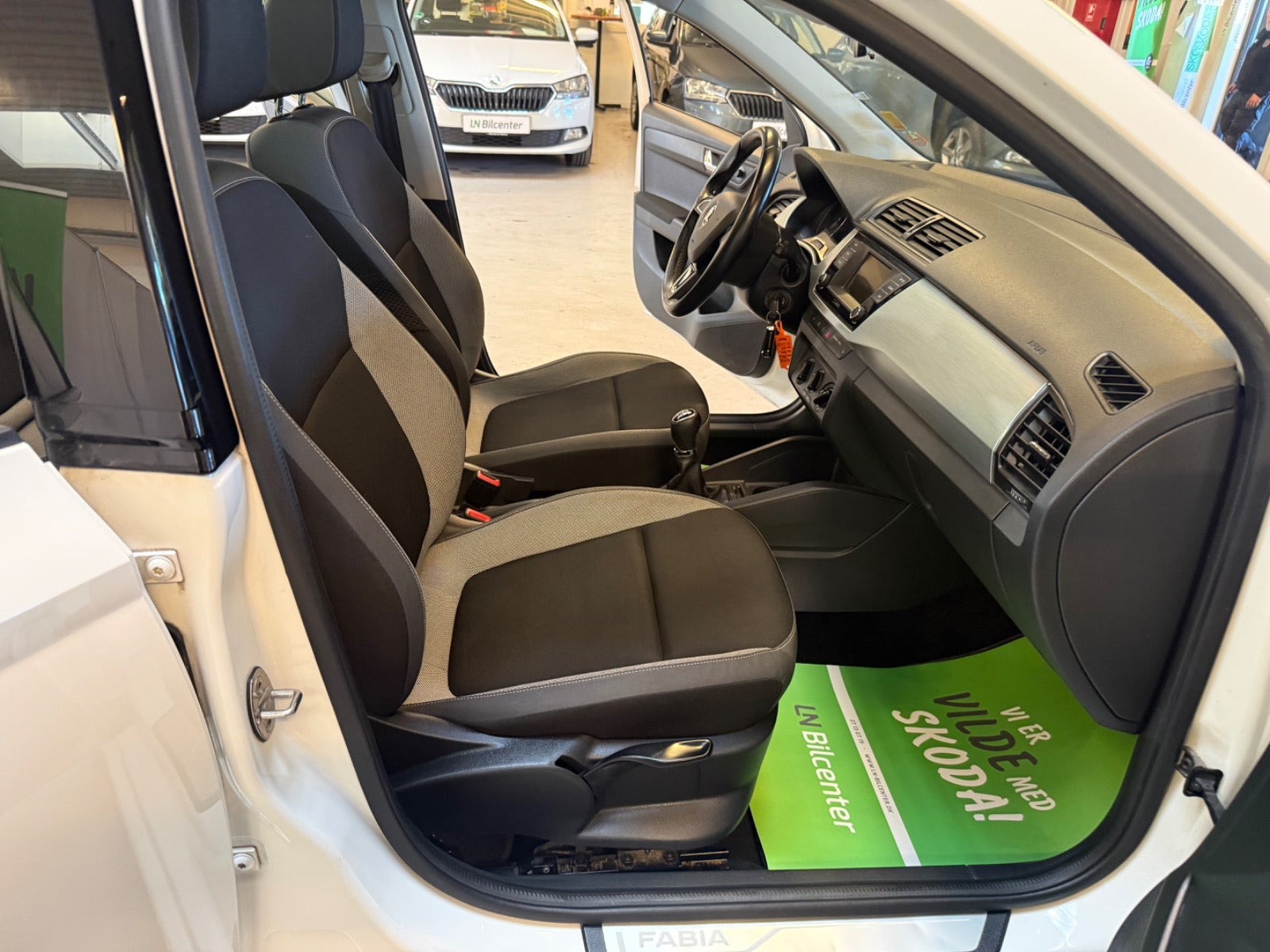 Sort Skoda Fabia fra 2016