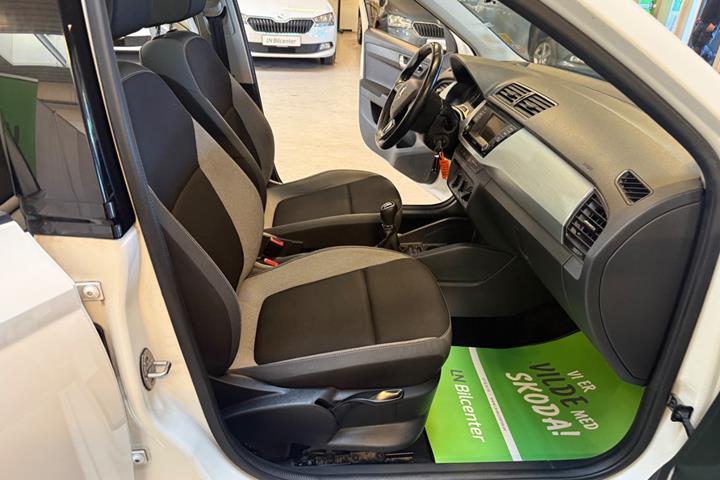 Sort Skoda Fabia fra 2016