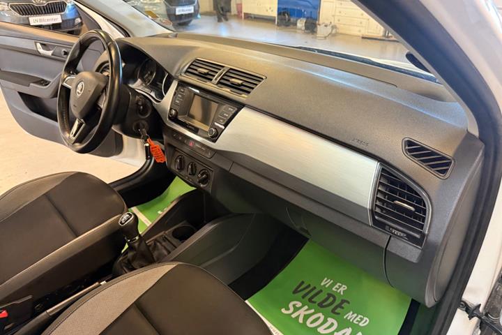 Sort Skoda Fabia fra 2016
