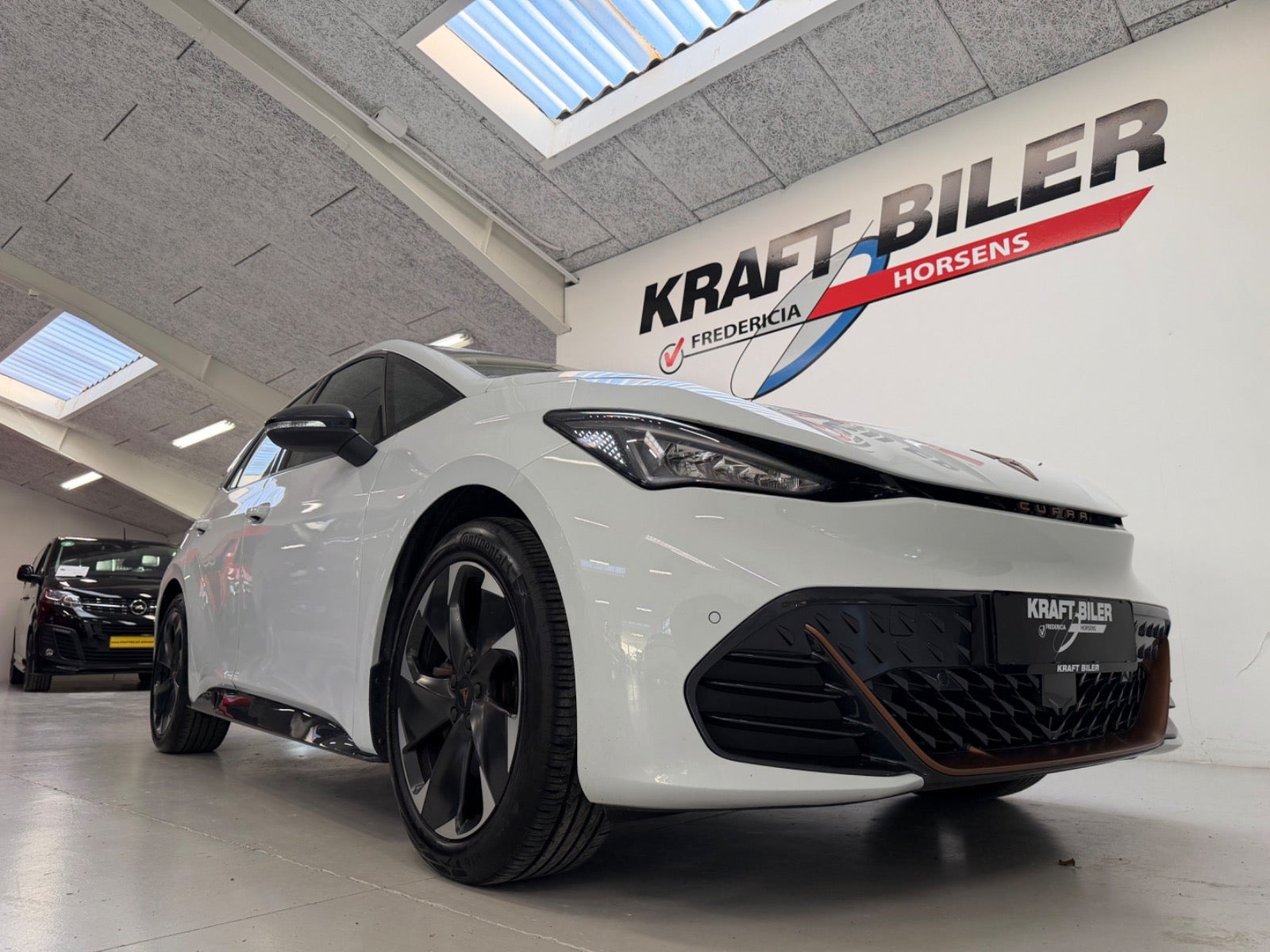 Hvid Cupra Born fra 2023