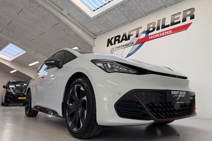 Hvid Cupra Born fra 2023