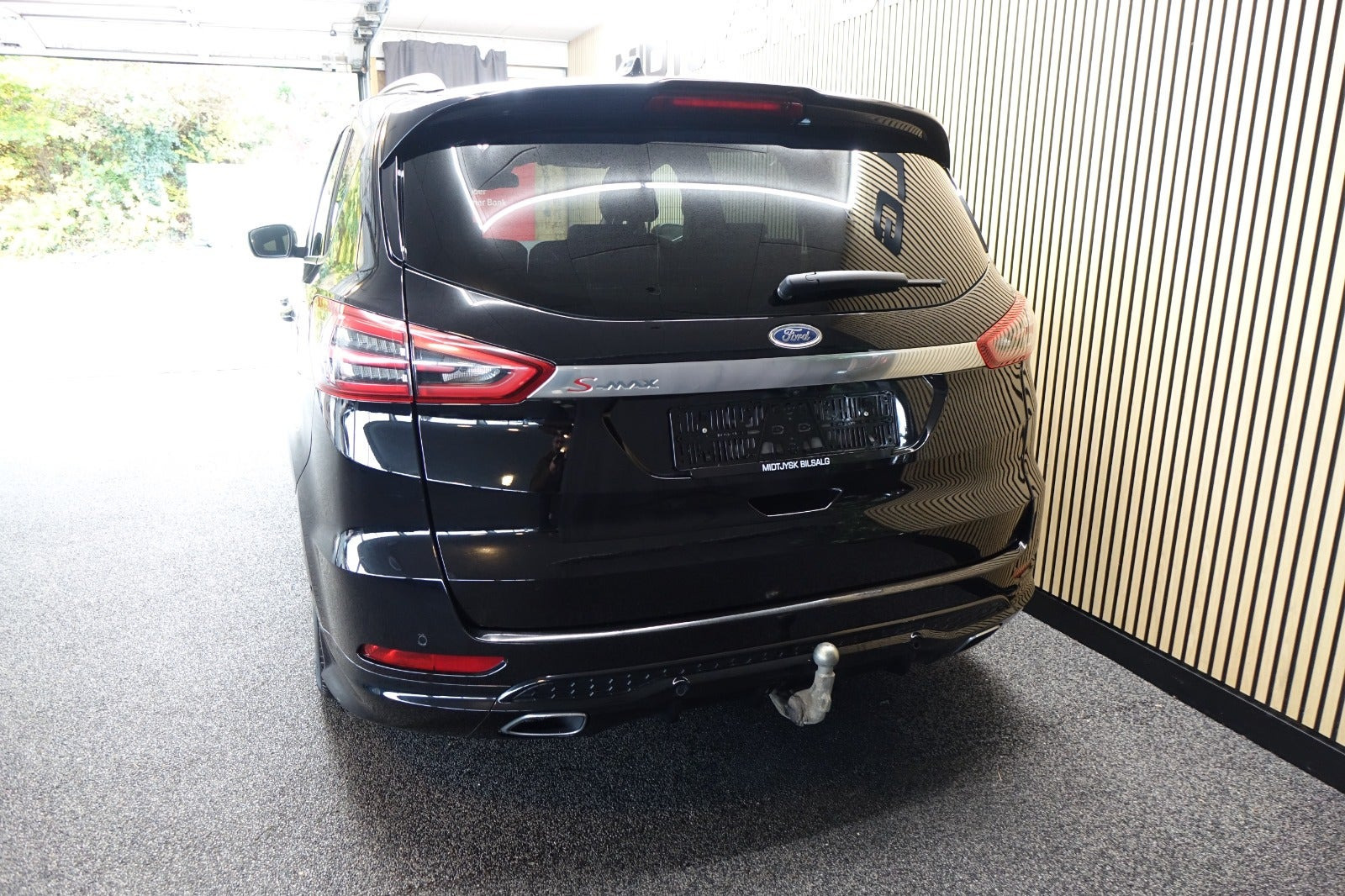 Sort Ford S-MAX fra 2020