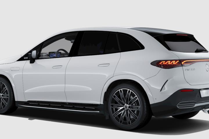 Hvid Mercedes EQE350 SUV fra 2025