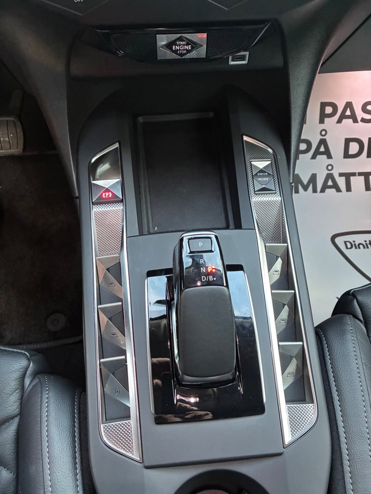 Grå DS DS 3 CrossBack fra 2025